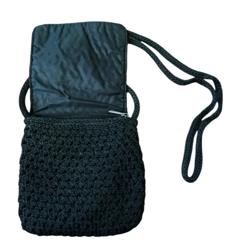 The Sak Original Crochet Crossbody Bag Black Zip Top Boho Travel Purse READ NOTE